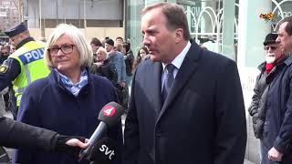 Stefan Löfven håller tal på Drottninggatan [upl. by Medorra]