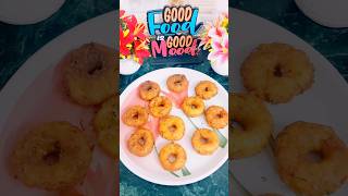 Crispy Medu vada 1minutrecipe indianfood tastyrecipes cooking youtubeshorts [upl. by Henden892]