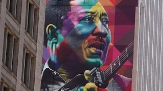 Chicago dedicates 9story mural to bluesman Muddy Waters [upl. by Reffinnej433]