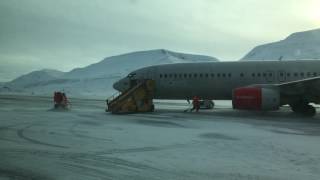 Aircraft taxiing  LYR Longyearbyen Airport [upl. by Granger]