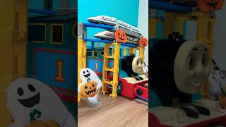 Thomas amp Friends Plarail Shinkansen runs on Halloween Big Thomas and through the pumpkin tunnel [upl. by Garreth195]