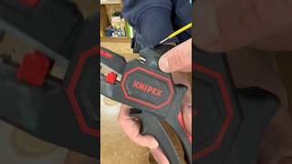 Pince à dénuder automatique KNIPEX maxoutil astuce outillage outils electricien Ref  PLA40261 [upl. by Ardnued660]