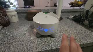 PIXI Smart Fountain and Feeder from Catit Instructions  Review [upl. by Cynar]