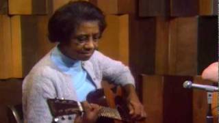 Spanish Flang Dang and A Jig played by Elizabeth Cotten [upl. by Salema975]