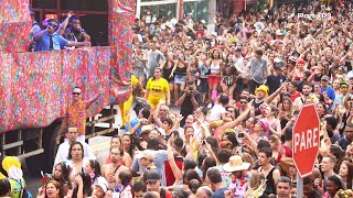 Bloco do Barbosa comemora 20 anos de história arrastando uma multidão no carnaval 2020 de Pinda [upl. by Enelym]