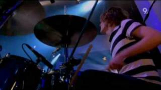 Razorlight  I Cant Stop This Feeling Live Jools Holland 2006 [upl. by Dust]