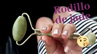 Reduce las bolsas de los ojos y mejora tu piel con el rodillo de jade [upl. by Claudy]