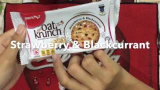 Munchys Oat Krunch strawberry and blackcurrant [upl. by Garek]