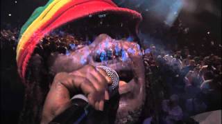 Alpha Blondy  Ne Tirez Pas Sur LAmbulance  Live Paris Zenith 09 Mai 2009 [upl. by Ardnuat]