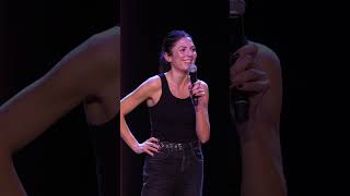 IL ME FAIT RÊVER DE LITALIE  Elena Nagapetyan humour standup sketch [upl. by Ailehs364]