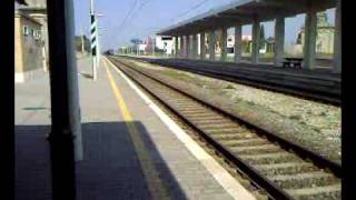 TRENO IN TRANSITO  STAZIONE FS DI SQUINZANO LE [upl. by Isia]