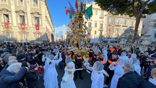 Festa S Agata ‘24  Catania Le Ntuppatedde danzano insieme alle candelore [upl. by Almond141]