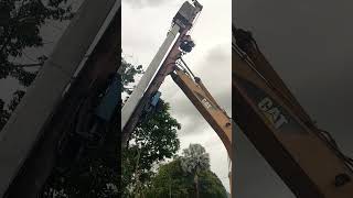 Excavator drop hammer 4 5ton perfect shorts short youtubeshorts shortsfeed [upl. by Alurd909]