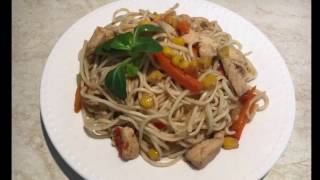 Noodles cu piept de pui si legume\Chicken Noodles with vegetables  Delicious Bakery [upl. by Gnahc]