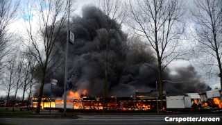 Grote brand Kringloopwinkel Almere Buiten [upl. by Eynaffit]