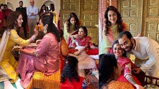 Juhi Chawla looking so happy in her daughters HALDI FUNCTION as she getting married [upl. by Meensat]