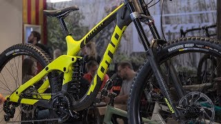 Kona Operator 2019 CarbonDownhiller mit 29ZollLaufrädern Eurobike 2018 [upl. by Camus240]