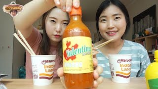 2 coreanas probando maruchan con salsa valentina y jugo de limon│coreanita [upl. by Aielam]