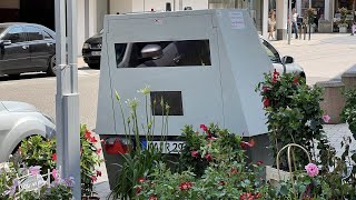 Mobiler Anhänger Blitzer Victronic Enforcement Trailer misst durch die Blumen [upl. by Ecienahs581]