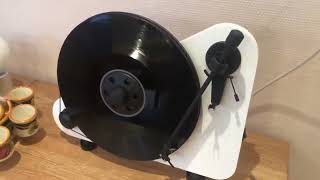 Project VTE BT vertical turntable on Sonos Play5 HD [upl. by Quintilla]