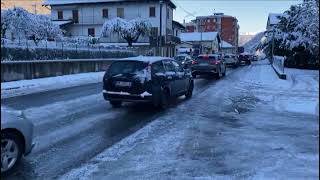 Omegna La neve lascia in eredità forti polemiche [upl. by Wycoff920]