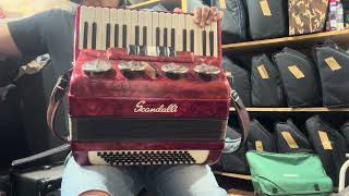 Vendido Acordeon SCANDALLI 80 Baixos [upl. by Asserrac]