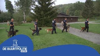 Koen gaat naar de politiehondentraining met Barry  De Buurtpolitie Extra [upl. by Neirbo560]