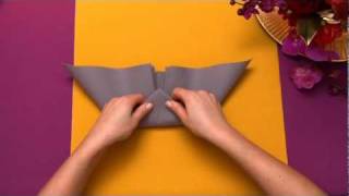 Napkin folding from Duni  Elegant [upl. by Gherardo]