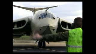 Hendley Page Victors Flight Sortie over Buckingham Palace [upl. by Miof Mela970]