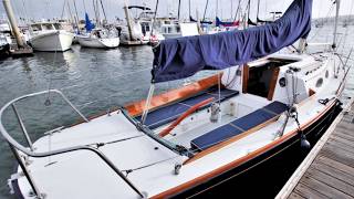 28 ALERION EXPRESS Offer by Ken Bertino Brokaw Yachts [upl. by Demahom]