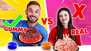 GUMMY VS REAL MYSTERY KNOPPEN CHALLENGE met GEWOON THOMAS  Bibi [upl. by Necila]