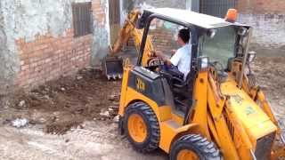 Miniexcavadora JCB 1CX [upl. by Purdy956]