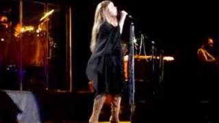 Stevie Nicks quotRhiannonquot Holmdel NJ June 2007 [upl. by Sidonia146]