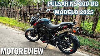 Pulsar NS 200 FI UG Modelo 2025 Barras invertidas CaracterísticasRendimiento y Precio MOTOREVIEW [upl. by Lantha]