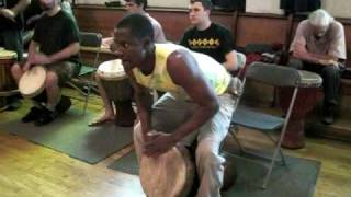 Kerfala quotFanaquot Bangoura drums for Alseny Yansanes dance solo in Eugene Oregon [upl. by Acysej]