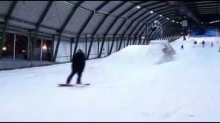 Indoor skiën of snowboarden bij Skidôme in Rucphen  een origineel cadeau van Pluimen [upl. by Buiron]