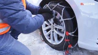 Así se ponen unas cadenas metálicas en el coche  EL MOTOR [upl. by Nosnehpets883]