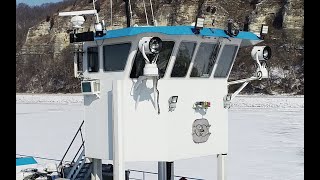 3 Towboats Southbound Illinois River Onto Mississippi River in the Ice [upl. by Freda134]