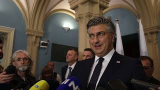 Premijer Plenković o svinjskoj kugi i prosvjedima seljaka [upl. by Ahsiken493]