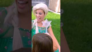 Elsa Plays Surprise Cupcake Princess with Kate amp Lilly [upl. by Enomes]