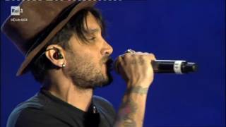 Concerto 1 Maggio 2017  Fabrizio Moro  Libero [upl. by Esiocnarf70]