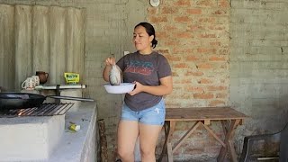 HACIENDO TILAPIAS FRITAS A LEÑA😍 EL SALVADOR [upl. by Velleman]