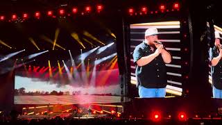 “Ain’t no love in Oklahoma” Luke Combs live Los Angeles Sofi Stadium [upl. by Nirek]