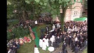 Iconic Russian writer Solzhenitsyn laid to rest in Moscow [upl. by Elmaleh906]