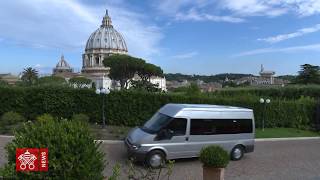 I cardinali da Benedetto XVI la gioia dell’incontro [upl. by Dorren571]