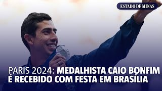 Paris 2024 medalhista Caio Bonfim é recebido com festa em Brasília [upl. by Ened615]