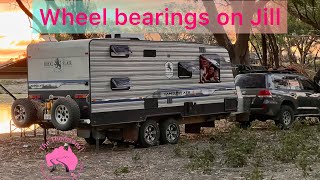 How to check the wheel bearings on your caravan or trailer [upl. by Madeline]