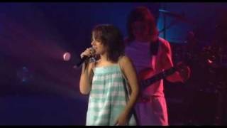 Alizée  LEmail a Des Ailes Live  En Concert 2004 HD [upl. by Htebilil]