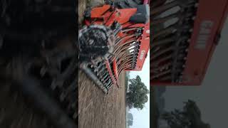 Massey Ferguson 9000 super seeder  tractor 🚜🚜 viralvideo [upl. by Anirehc]