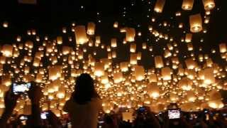 Releasing the Lanterns at Maejo Temple  Loy Krathong  Chiang Mai Thailand  November 16th 2013 [upl. by Nylegna]